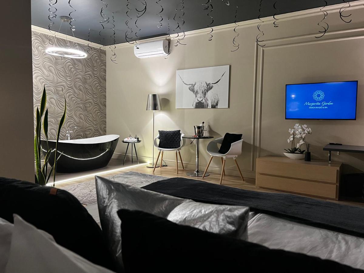 Margareta Garden & Spa 埃格尔 外观 照片